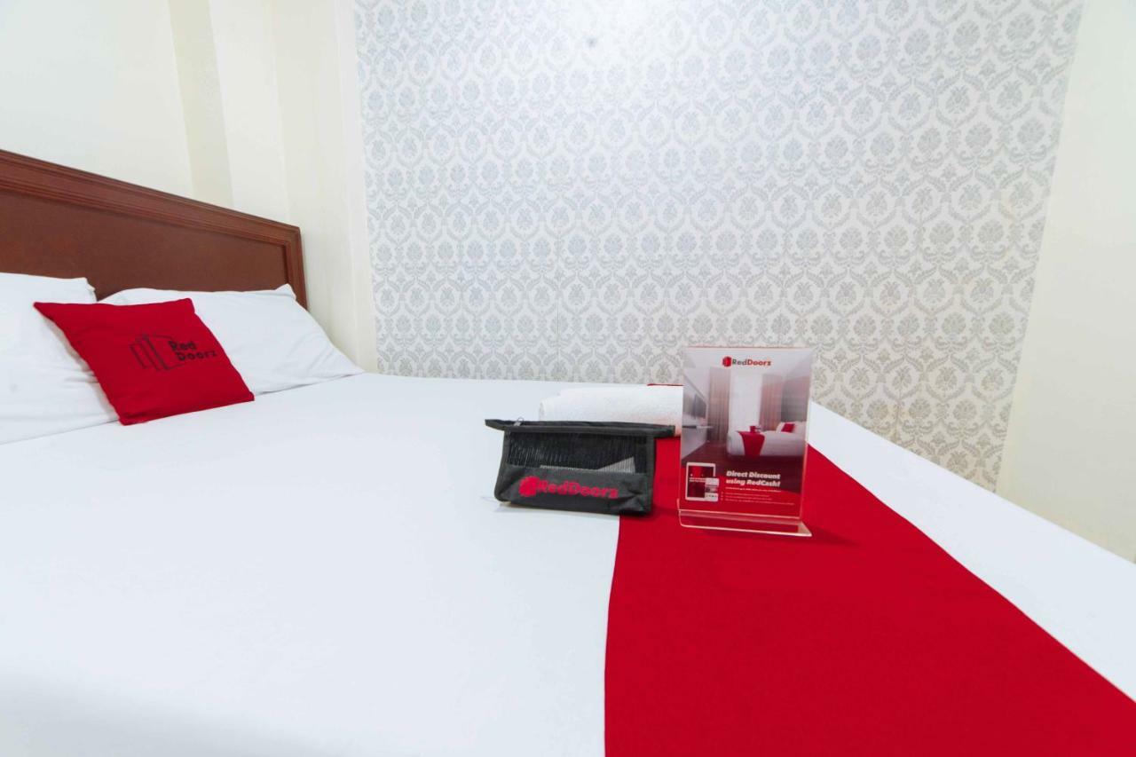 Reddoorz @ Davao Hub General Luna Exterior photo