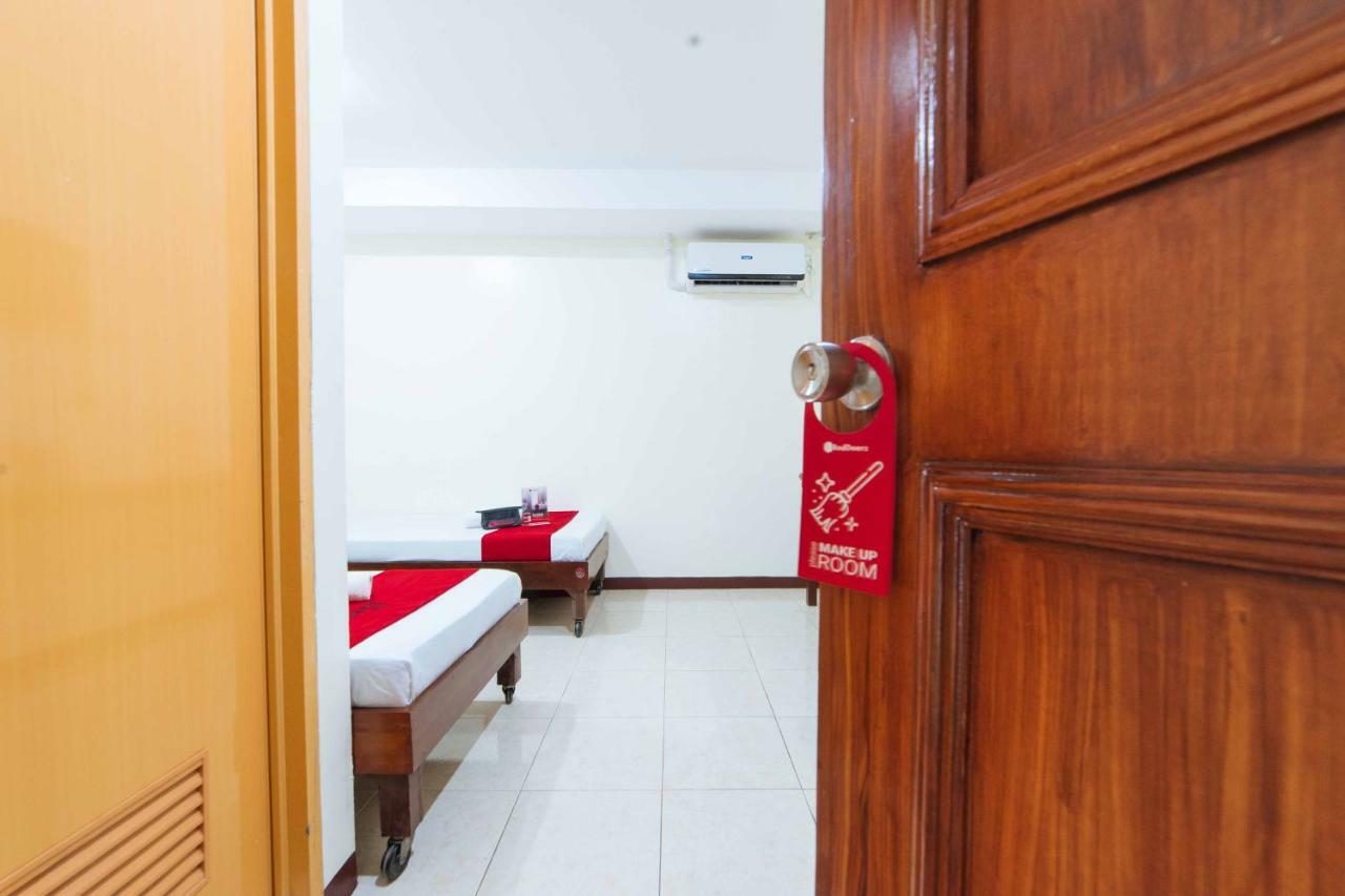 Reddoorz @ Davao Hub General Luna Exterior photo