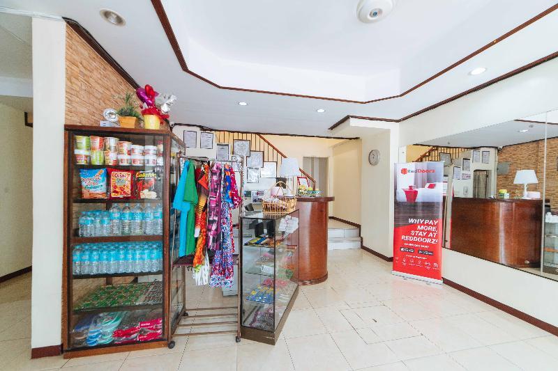 Reddoorz @ Davao Hub General Luna Exterior photo